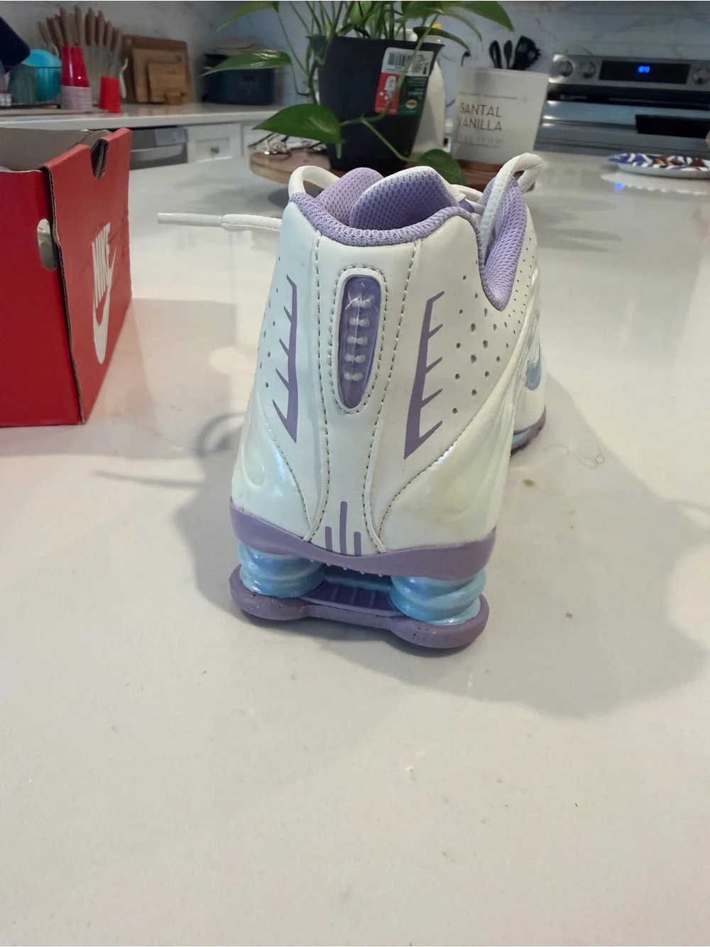 Nike Kids Shox Sneakers in White and Light Purple